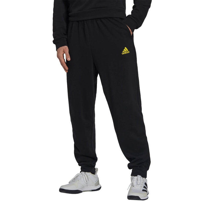 Pantalon de survêtement HK6469 Adidas Clubhouse Noir face - Esprit Padel Shop